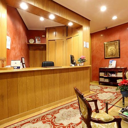 Hostal Sil & Serranos Madrid Ngoại thất bức ảnh